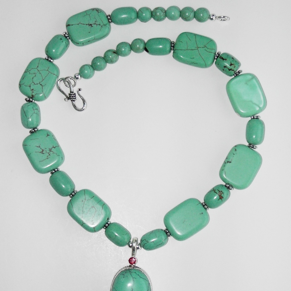Green Howlite silver 18" necklace (#357) - Picture 3 of 3